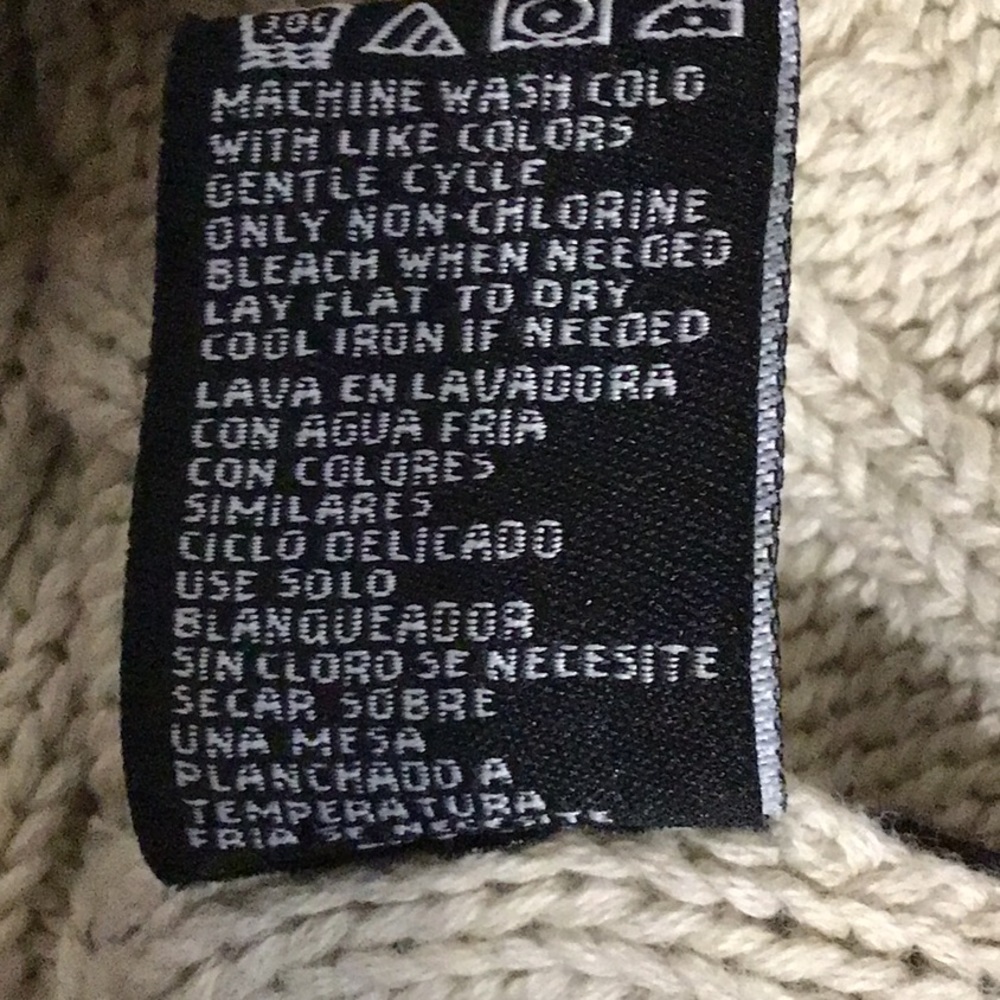 Clavin Klein jeans size 4T Beige Ribbed sweater - Picture 5 of 5